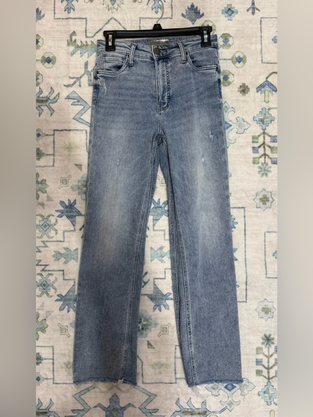 Kut from the Kloth Light Wash Straight Leg Jeans